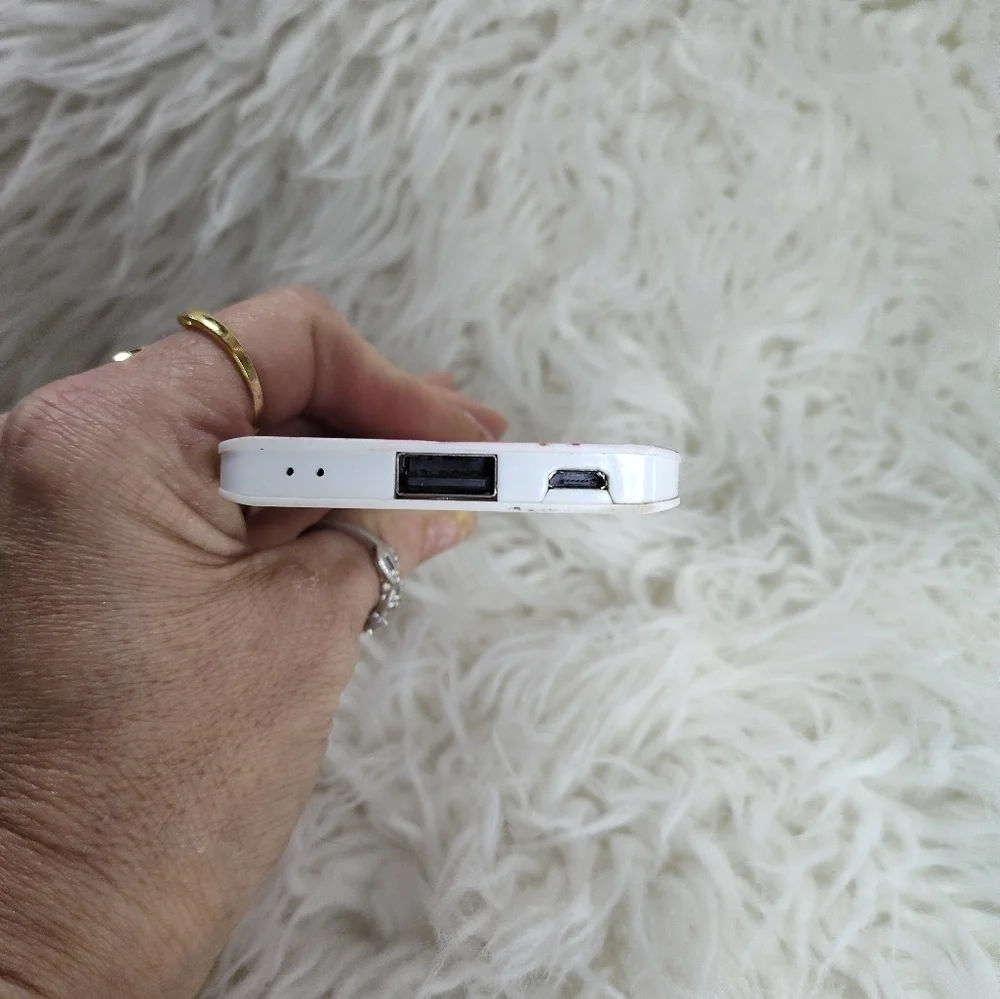 HeyDay white and pink floral power bank electronic charger 2600 mAh